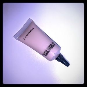 MAC Select Cover Up NW 20